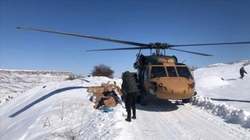 Kırsaldaki depremzedelere yardımlar "demir kanatlar"la ulaştırılıyor