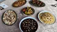 Kırşehir&#039;in tescilli lezzetleri çullama ve höşmerim iftar sofralarına lezzet katıyor