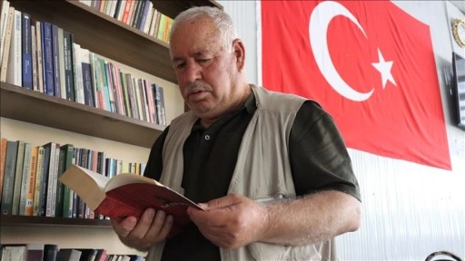 Kitapla buluşturulan cami altındaki çay ocağı adeta kültür merkezine dönüştü