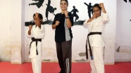 Kız kardeşlerin karatedeki başarısı