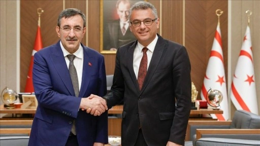 KKTC Cumhurbaşkanı Erhürman, Cumhurbaşkanı Yardımcısı Yılmaz ile görüştü