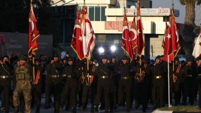 KKTC'de Kıbrıs Barış Harekatı'nın 52. yılı dolayısıyla resmi ge&ccedil;it t&ouml;reni yapıldı