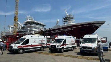 Kocaeli'de tersanedeki gemide çıkan yangında yaralanan 4 personel hastaneye kaldırıldı