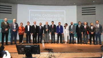 Köln'de 'Dijital Çağda Medya Okuryazarlığı ve Türkçe Çalıştayı' düzenlendi