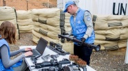 Kolombiya'da FARC silahlarının tamamını teslim etti