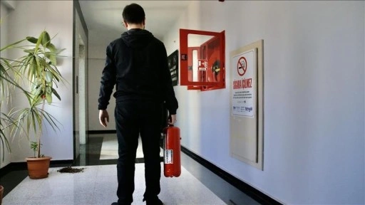 Konut sitesi ve binalardaki yangın önlemlerinin yıl sonuna kadar tamamlanması gerekiyor