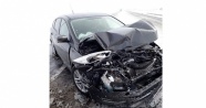 Konya’da otomobil tıra çarptı: 1 yaralı