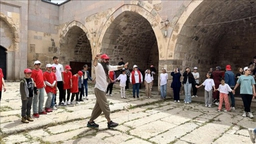 Konya'daki 222 yıllık vakfın "öğrencilere piknik ve harçlık hayır şartı" yaşatılıyor