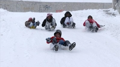 Konya'nın 2 il&ccedil;esi ile Malatya'nın Doğanşehir il&ccedil;esinde eğitime kar engeli