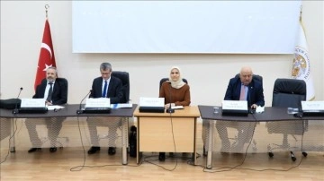 Konya'da "28 Şubat Postmodern Darbesi ve Kadın Hakları" konferansı yapıldı