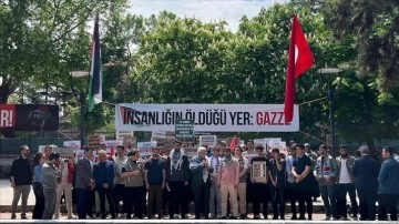 Konya'da üniversite öğrencileri ve akademisyenler "Kampüste Filistin Nöbeti" eylemi y