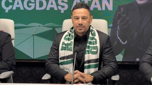 Konyaspor, teknik direktör Çağdaş Atan ile 1,5 yıllık sözleşme imzaladı