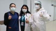 Koronavirüs savaşçısı kadın sağlık çalışanları &#039;8 Mart&#039;ı görevleri başında karşıladı