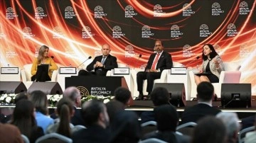 Kosova Cumhurbaşkanı Vjosa Osmani: Bence diktatörler kendi halklarını düşünmezler