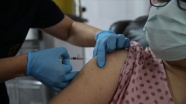 Kovid-19'a karşı geliştirilen faz 3 aşamasındaki aşı Ankara'da gönüllülere uygulanmaya baş