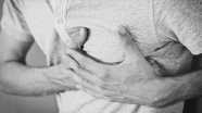 Kovid-19 hastalığını geçirenlere kalple ilgili şikayetleri yakından izlemeleri öneriliyor