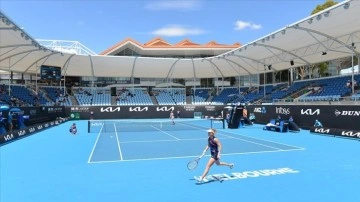 Kovid-19 salgını Avustralya Açık Tenis Turnuvası'na ilgiyi düşürdü
