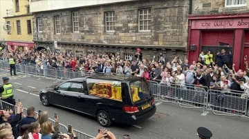 Kraliçe Elizabeth'in cenazesi Balmoral'dan İskoçya'nın başkenti Edinburgh'a götürüldü