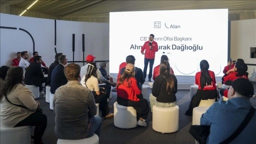 Kreatif endüstriler dünya Gayri Safi Yurt İçi Hasılası'nın yaklaşık yüzde 3'ünü oluşturuyo