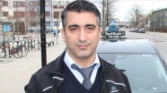 Kredi kartını müşterisine veren Türk taksici 'kahraman' oldu