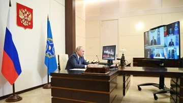 Kremlin de KGAÖ'nün Kazakistan’a asker gönderilmesini doğruladı