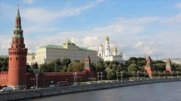 Kremlin, Rus ekonomisinin bu yıl yüzde 2'den fazla küçülmesini bekliyor