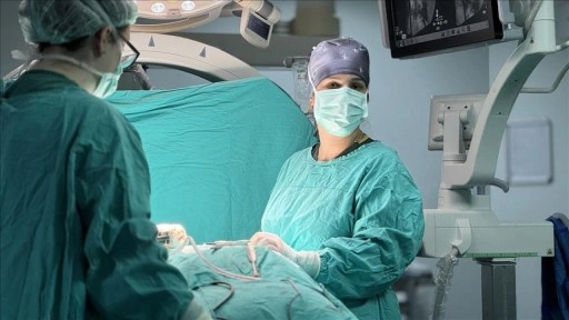 KTÜ Tıp Fakültesinin ilk kadın beyin cerrahı görev başında