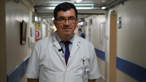 Kulak enfeksiyonu olanlara "havuza girmeyin" uyarısı