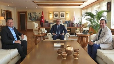 K&uuml;lt&uuml;r ve Turizm Bakanı Ersoy, Acun Ilıcalı ile bir araya geldi