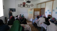 Kur'an kurslarında kadına hakları eğitimi veriliyor