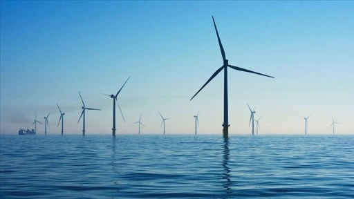 Küresel deniz üstü rüzgar enerjisi, 73 milyon hanenin elektriğini karşılayacak kapasiteye ulaştı