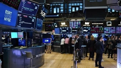 K&uuml;resel piyasalarda toparlanma &ccedil;abası &ouml;ne &ccedil;ıkıyor