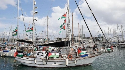 Küresel Sumud Filosu üyeleri "yüksek moral ve kararlılıkla" Gazze'ye doğru gidiyor