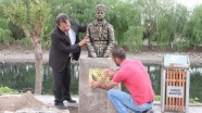 Kurtuluş Savaşı şehidi Avanoslu çocuğun heykeli dikildi