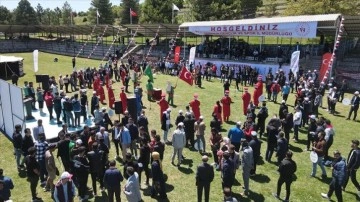 "Kuruluştan Çanakkale'ye Tarih ve Medeniyet Gezisi" Hayme Ana Türbesi'nden başla