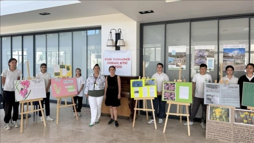 Kuşadası'nda ortaokul öğrencileri endemik bitkilerin önemine sergiyle dikkati çekti