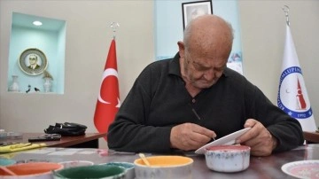 Kütahyalı 'yaşayan insan hazinesi' çiniciliğe meraklı gençlere eğitim veriyor