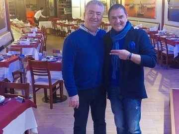 Kutsal ittifak -Selçuk Aka, magazin dünyasından bildiriyor-