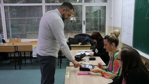 Kuzey Makedonya'daki yerel seçimi iktidar partisi ile ortakları önde götürüyor