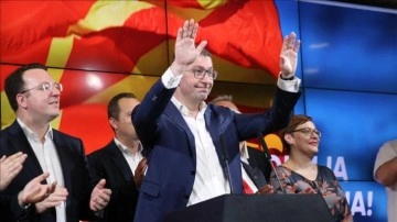 Kuzey Makedonya’daki çifte seçimde ana muhalefet partisinin lideri zafer ilan etti