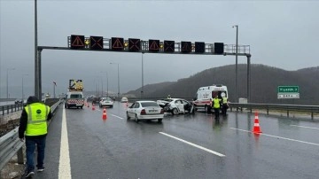 Kuzey Marmara Otoyolu'nda zincirleme kazada 5 kişi yaralandı
