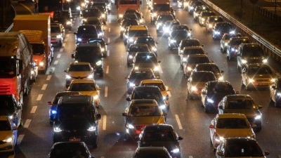 Kuzey Marmara ve Anadolu Otoyolu'nda bayram tatili hareketliliği yaşanıyor
