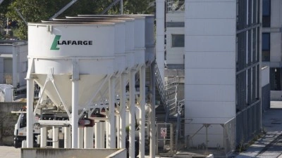 Lafarge'ın ter&ouml;r finansmanından h&uuml;k&uuml;m giydiği davada sivil taraflar mahkeme kararının &ouml;nemine d