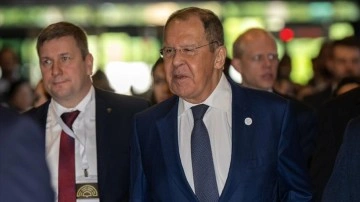 Lavrov, Macron'un Ukrayna'ya asker gönderebilecekleri açıklamasına gülerek cevap verdi