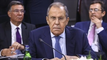 Lavrov'dan AP'nin Rusya'yı "terörü destekleyen ülke" olarak tanıyan kararın