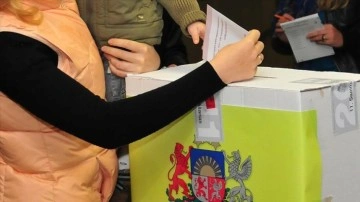 Letonya'da halk genel seçimler için sandık başında