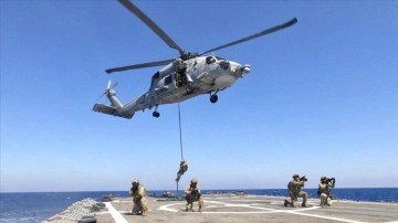 Libya açıklarındaki TCG Gemlik gemisinde eğitim