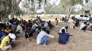 Libya'da barınma merkezlerinde hak ihlallerine maruz kalan göçmenler ülkeden güvenli çıkış isti
