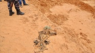 Libya'nın 'toplu mezarlar kenti' Terhune'de bir kabir daha bulundu