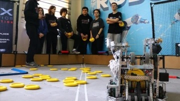 Lise öğrencileri tasarladıkları robotla dünya şampiyonasında Türkiye'yi temsil edecek